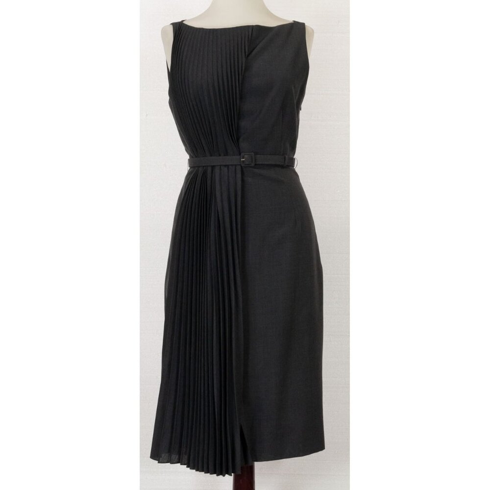 $2400 VALENTINO GRAY WOOL BLEND WITH PLEAT DETAIL FRONT & MATCHING BELT 6